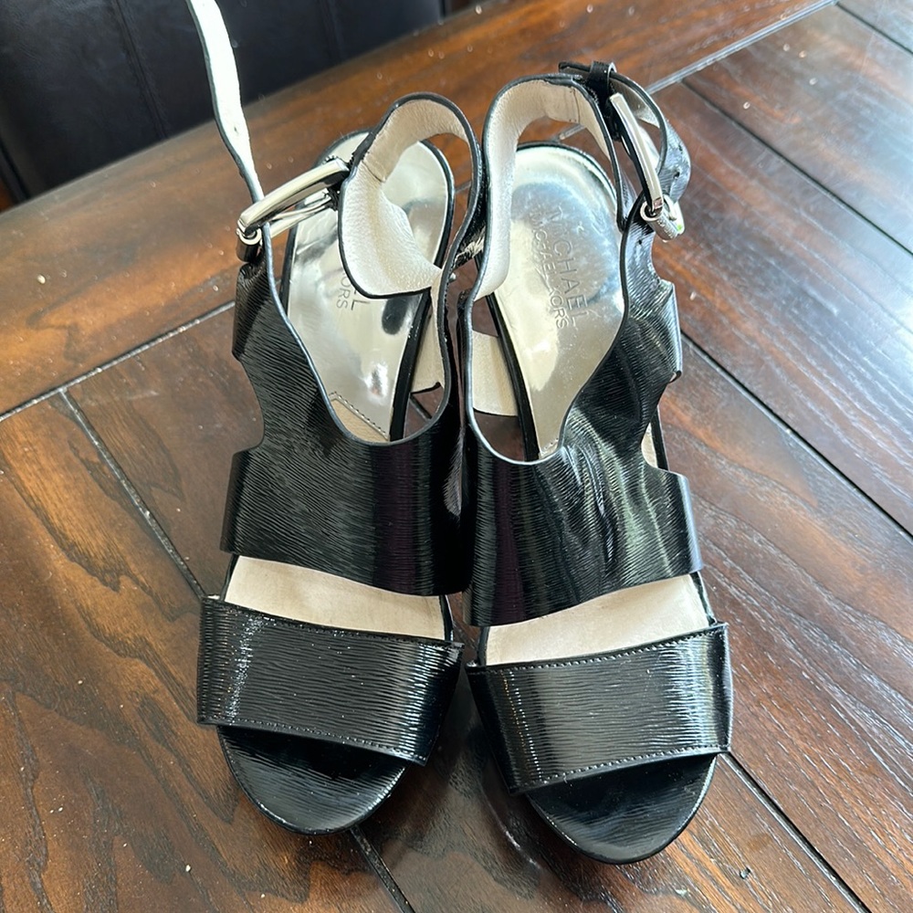 MICHAEL KORS FABULOUS pumps!! Barely worn!  Silver enhancement heel and under